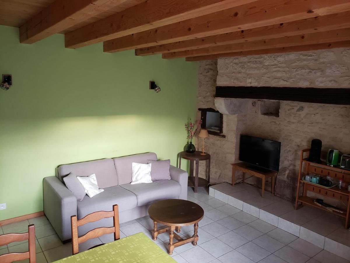 Gite Sauveterre-la-Lemance ภายนอก รูปภาพ